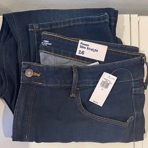 Old navy size 16 power slim straight jeans. NWT